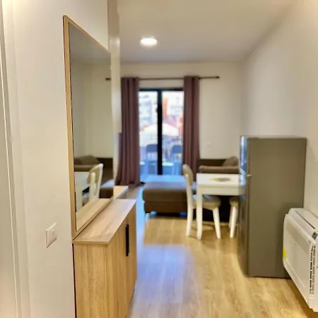 Bazaar Center * Тирана